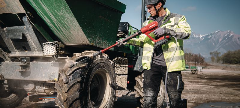 PC 2-22 drukspuit Draagbare universele drukspuit met 40 bar (580 PSI) werkdruk, voor lichte schoonmaak rond bouwplaatsen (Nuron accuplatform) Toepassingen 1