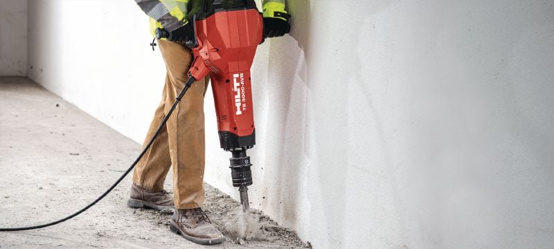 TE-H SM puntbeitels Puntbeitels voor het hakken/breken van beton en metselwerk met de derde generatie TE 3000 of H28 sloopgereedschappen met klem Toepassingen 1
