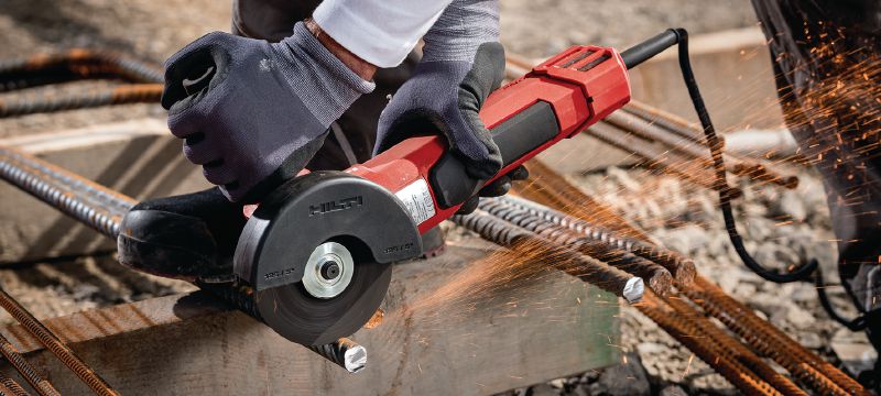 AG 125-20D haakse slijper Borstelloze 2000W haakse slijper met dodemansschakelaar voor zagen en slijpen in metaal, beton en metselwerk met schijven tot 125 mm Toepassingen 1