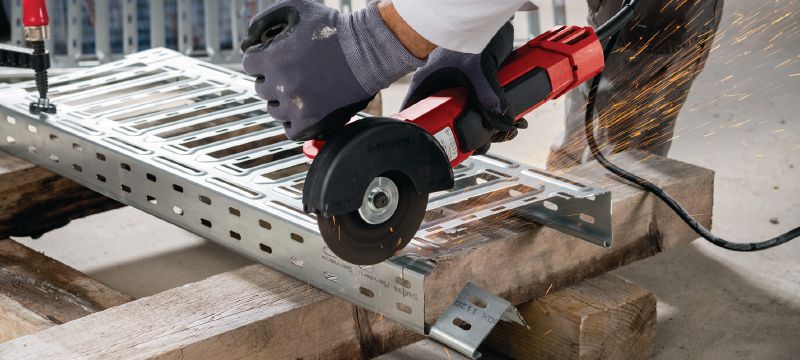 AG 125-20D haakse slijper Borstelloze 2000W haakse slijper met dodemansschakelaar voor zagen en slijpen in metaal, beton en metselwerk met schijven tot 125 mm Toepassingen 1